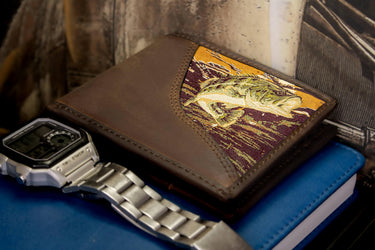 Bass Men's Bifold Woven Patch Leather Wallet.