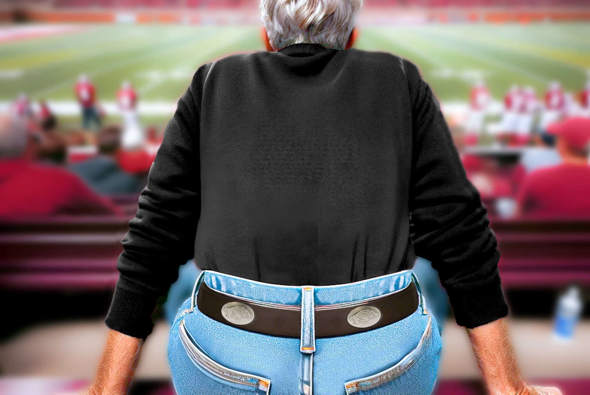 Arkansas Razorbacks Brown Leather Metal Concho Belt Fan