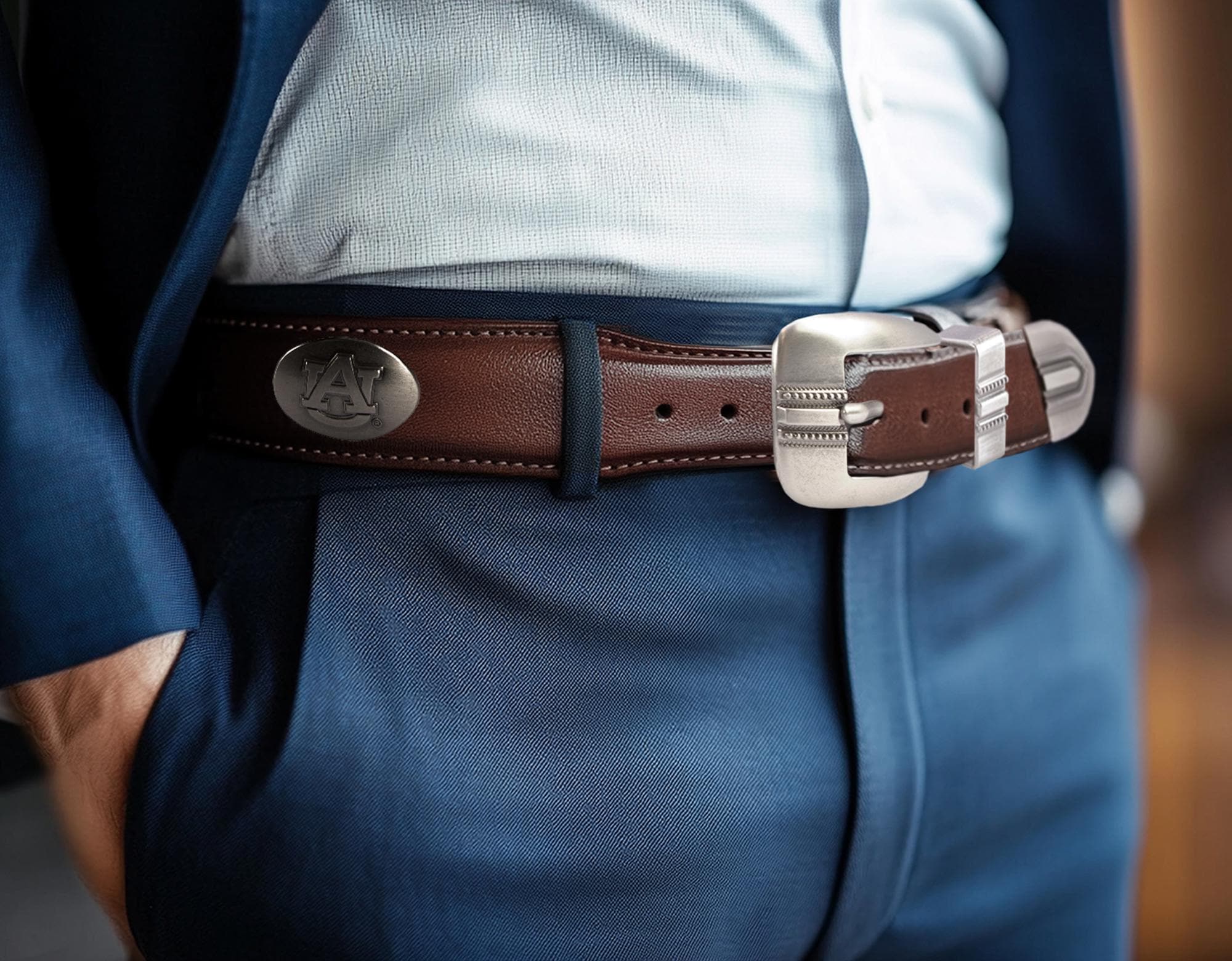 Auburn Tigers Men's Collegiate Leather Belt. Auburn Gift. Tigers Belt. War Eagle. Brown Braided Full Grain Finish With Metal Emblem Conchos.