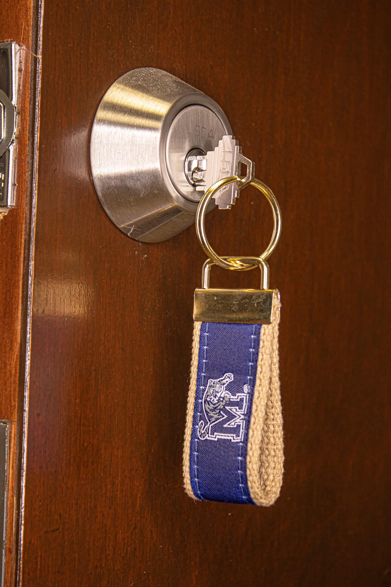 Memphis Tigers Collegiate Woven Ribbon Key Chain. Memphis Key Fob. Memphis Tigers Gift. UofM Key Ring. Brass Clasp and O-Ring.