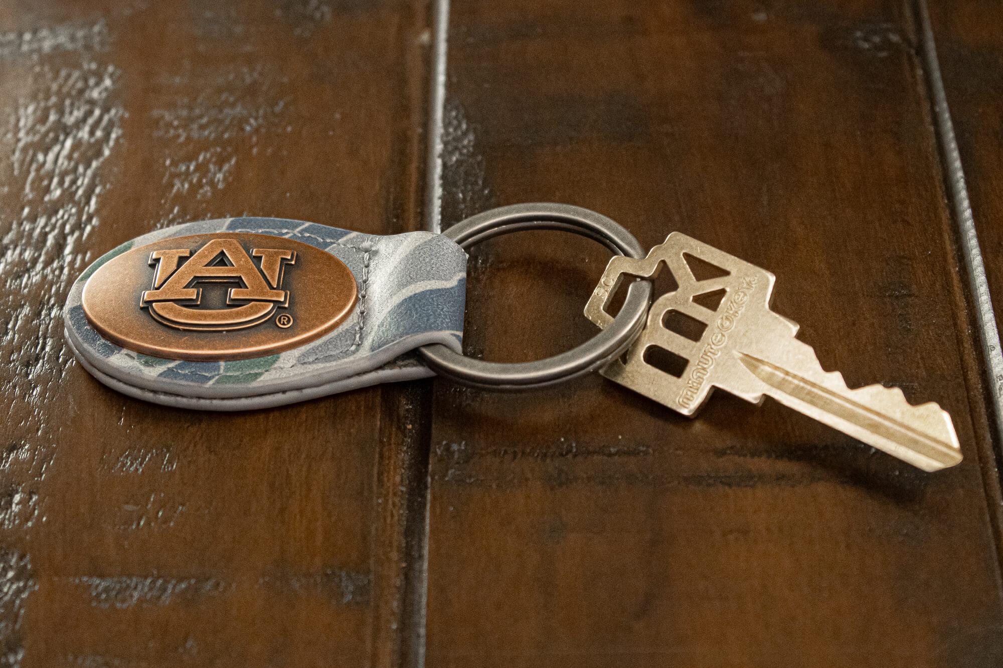 Auburn Tigers Oval Camo Leather Key Fob. Split Ring and Durable Stitching. Perfect Collegiate Key Chain Gift. Old School Camo Key Chain.