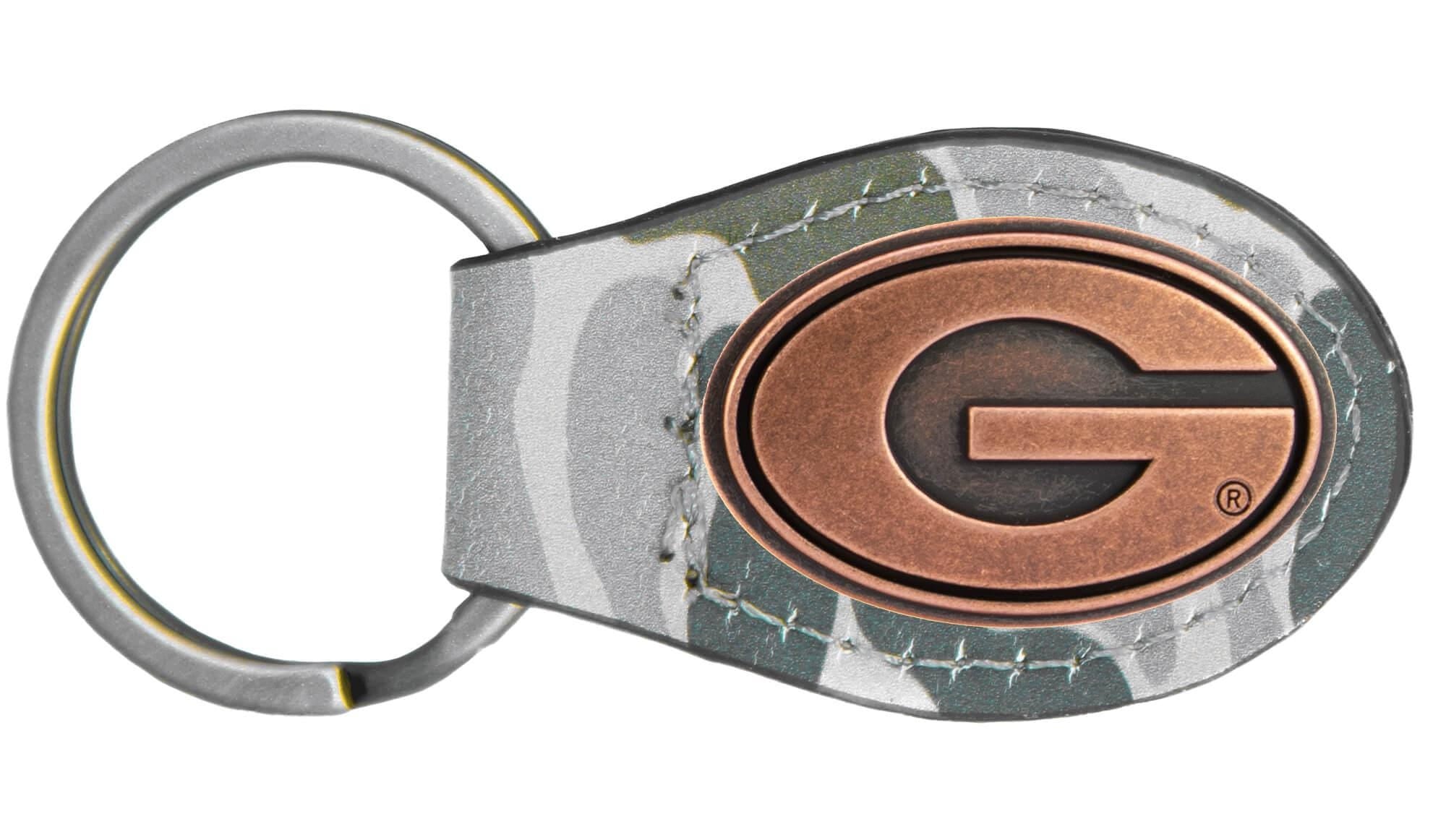 Georgia Bulldogs Oval Camo Leather Key Fob. Split Ring and Durable Stitching. Perfect Collegiate Key Chain Gift. Old School Camo Key Chain.