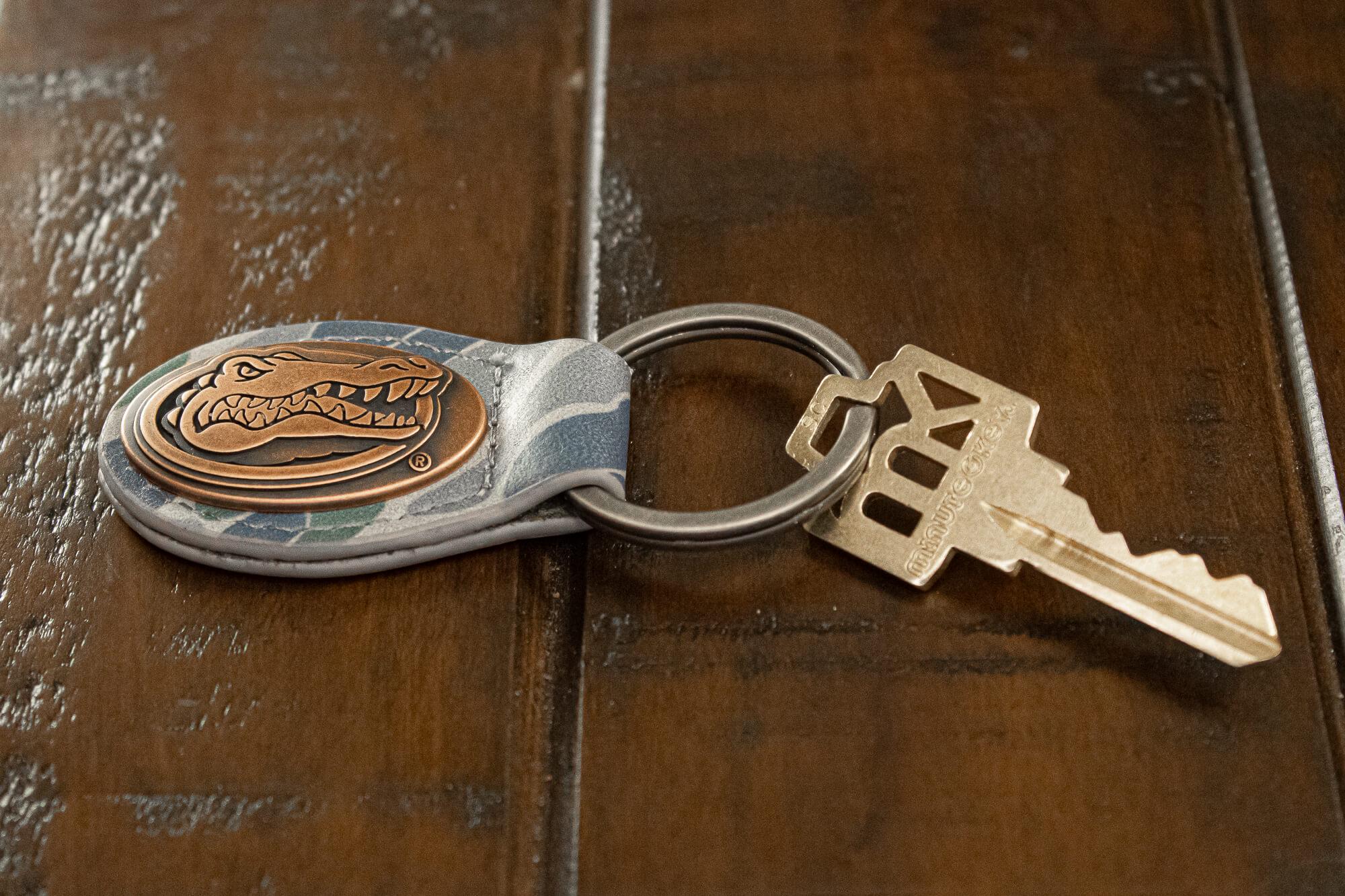 Florida Gators Oval Camo Leather Key Fob. Split Ring and Durable Stitching. Perfect Collegiate Key Chain Gift. Old School Camo Key Chain.