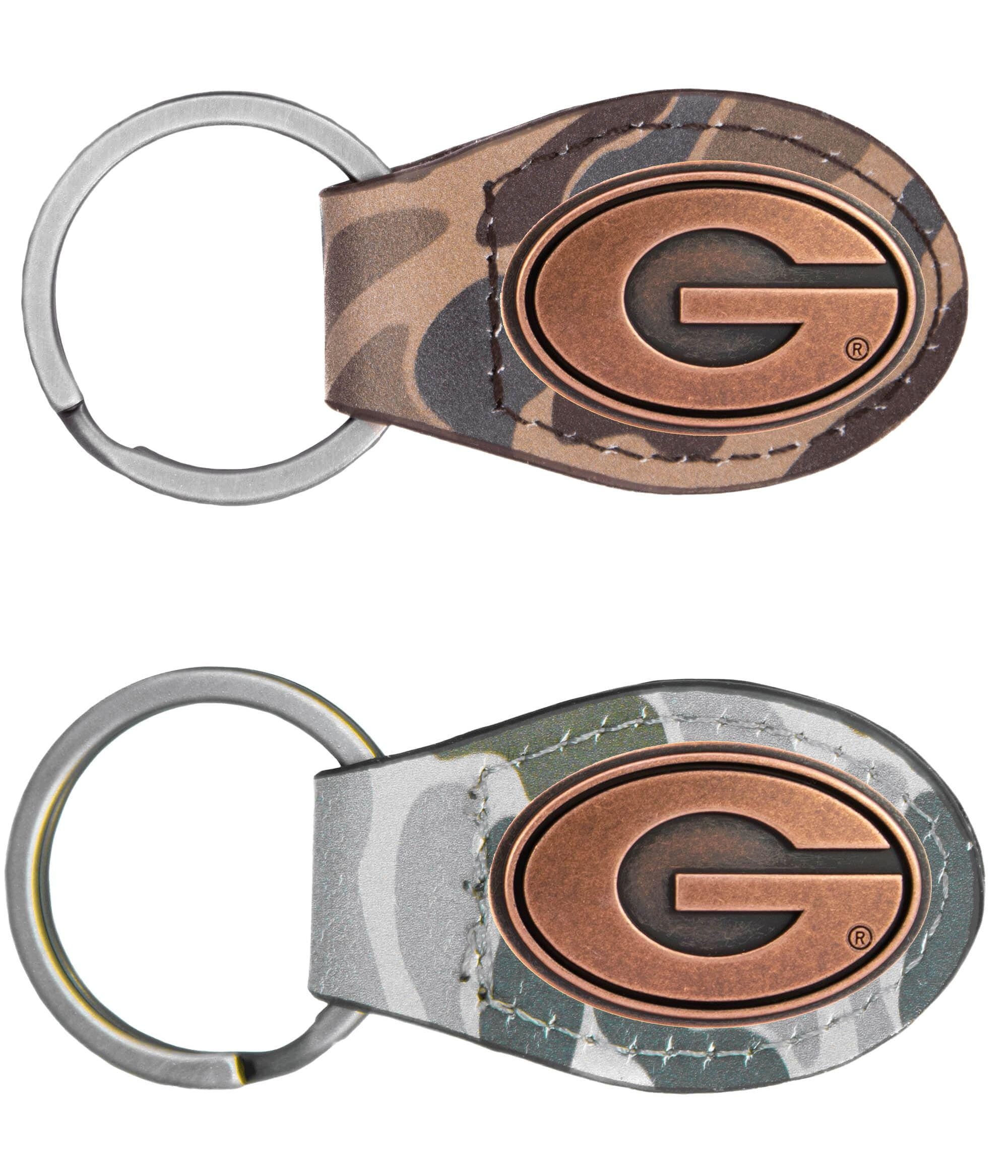 Georgia Bulldogs Oval Camo Leather Key Fob. Split Ring and Durable Stitching. Perfect Collegiate Key Chain Gift. Old School Camo Key Chain.