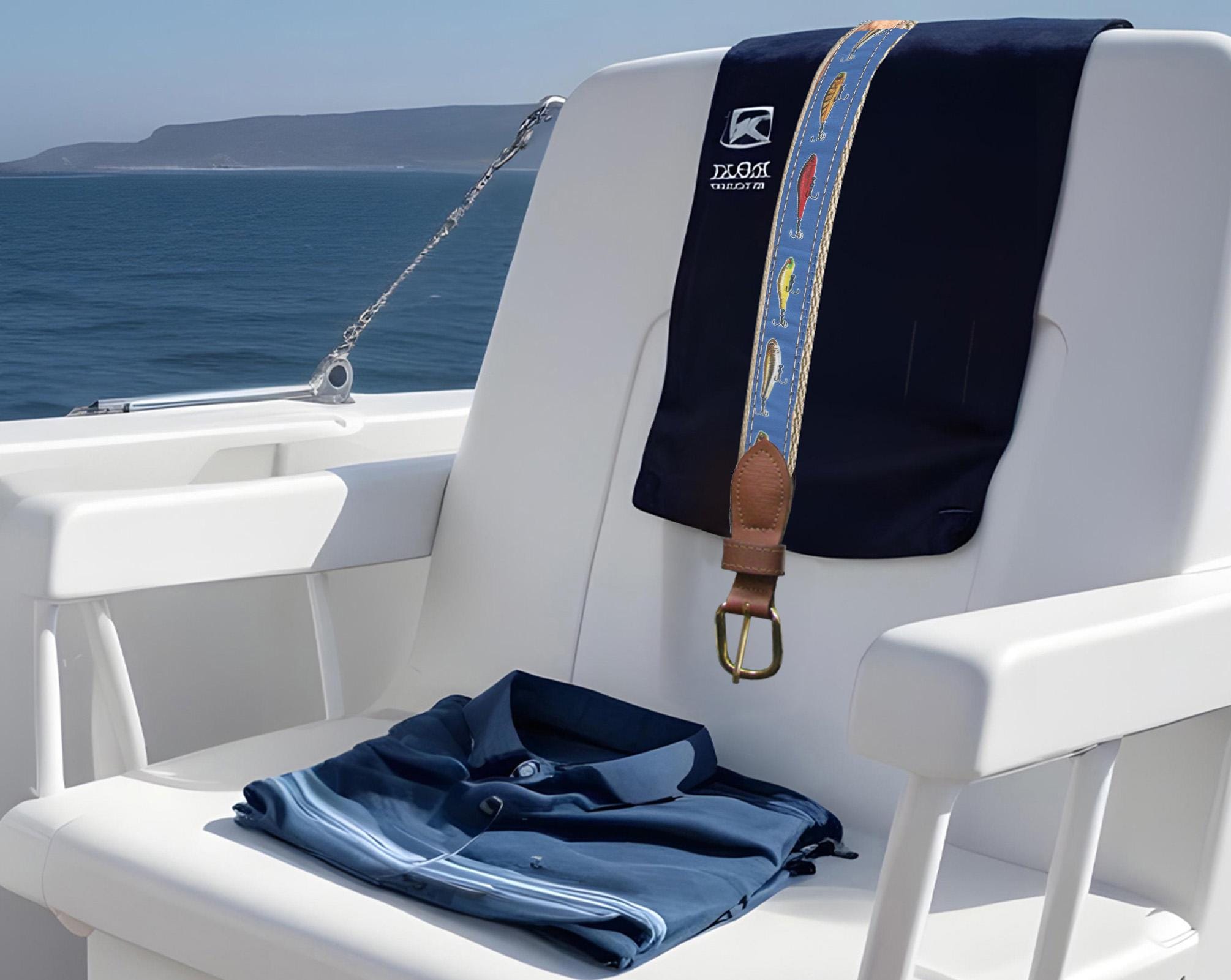 Lures Men's Fishing Woven Blue Ribbon Belt.