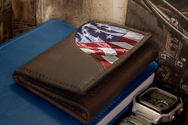 USA Flag Men's Trifold Woven Patch Leather Wallet.