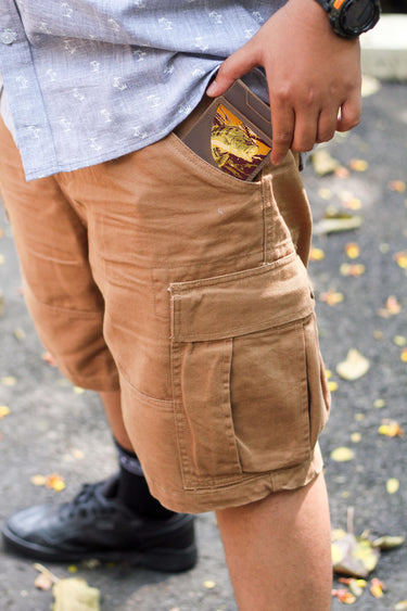 Bass Men's Magnetic Front Pocket Woven Patch Leather Wallet.