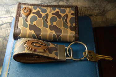 Georgia Bulldogs Old School Camo Leather Loop Keychain.