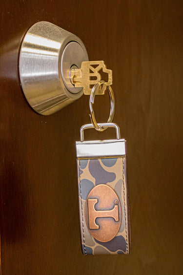 Tennessee Vols Old School Camo Leather Loop Keychain.