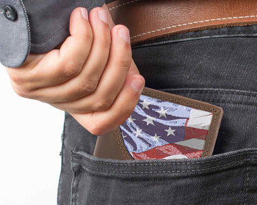 USA Flag Men's Trifold Woven Patch Leather Wallet.